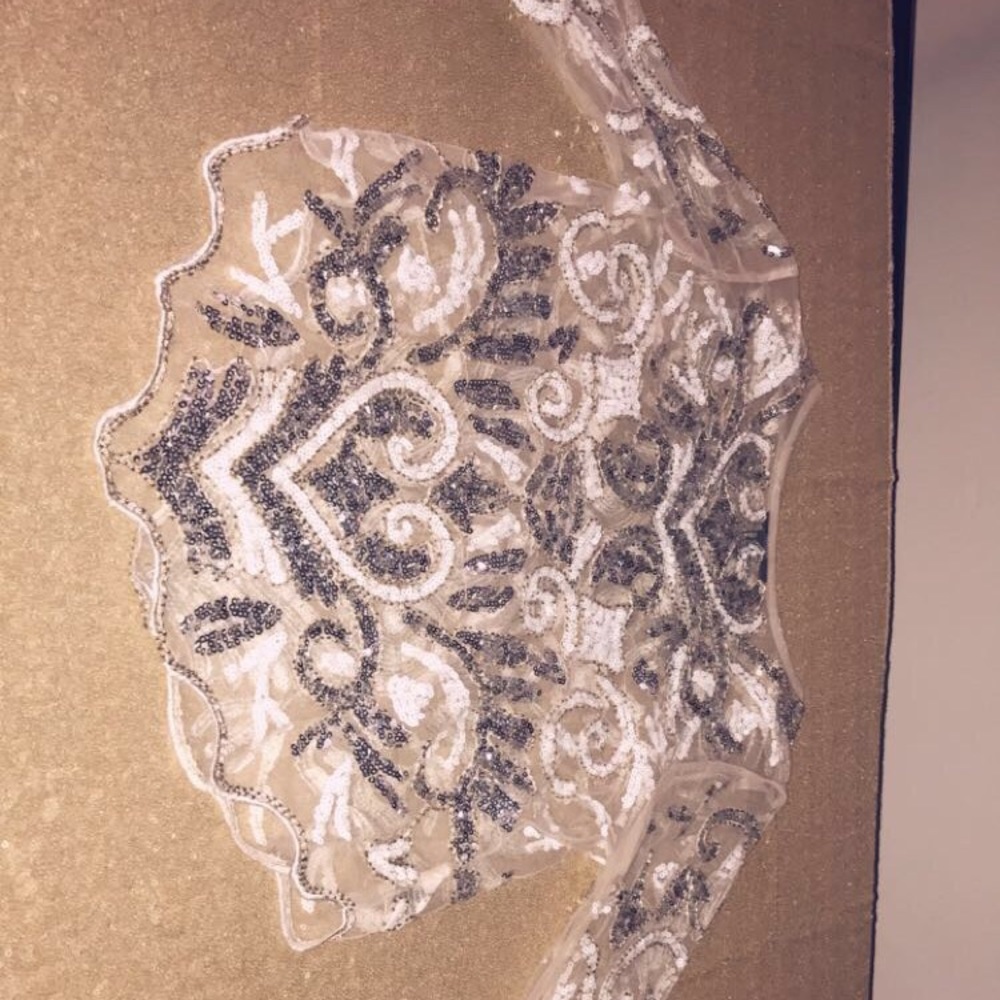 Sequins long sleeve top.